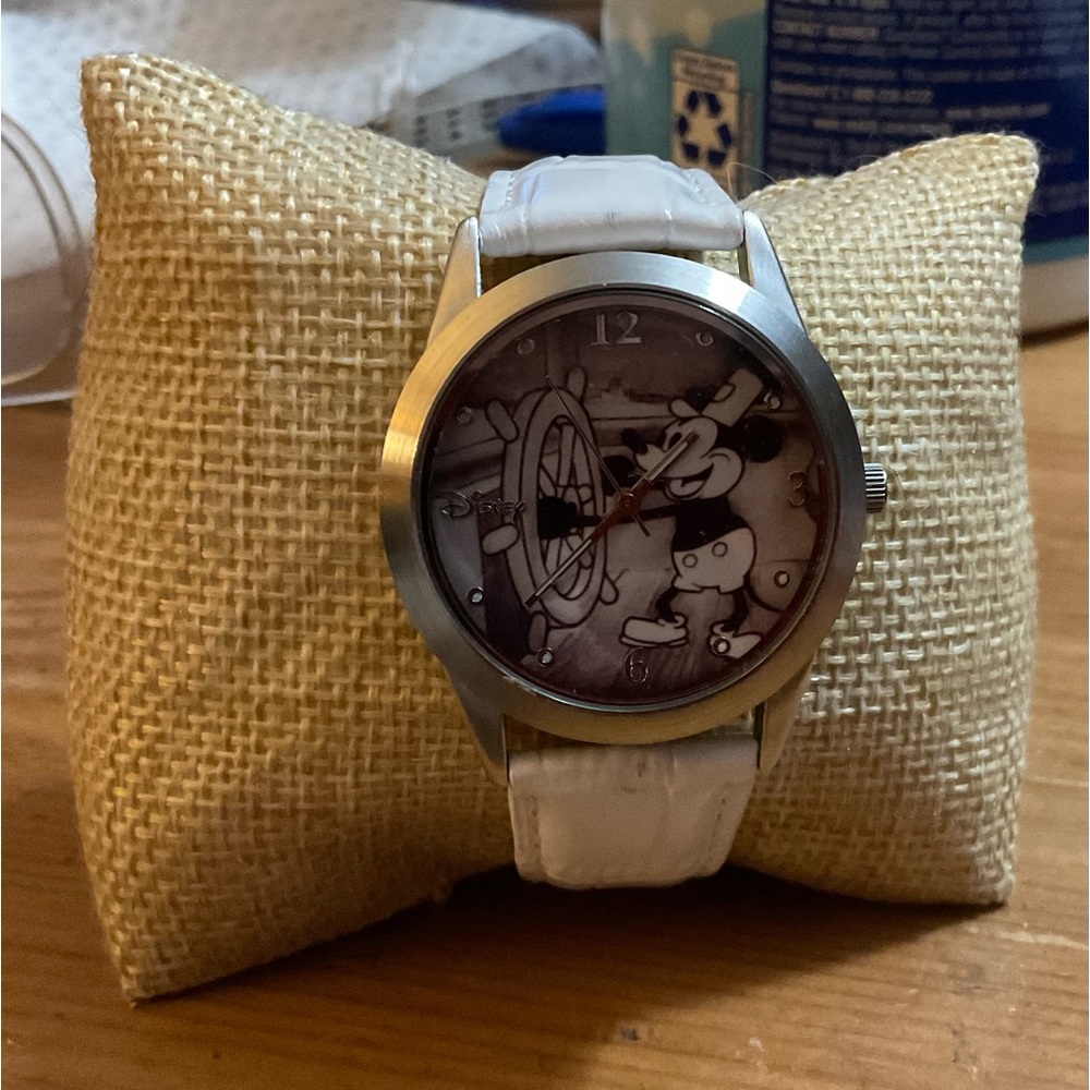 Disney:Steamboat Willie white leather band vintage wrist watch about 9” inches.